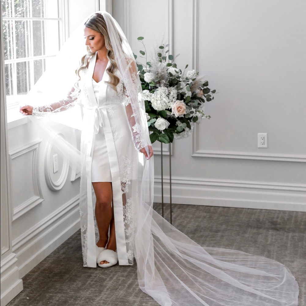 Le Rose Bridal Robe